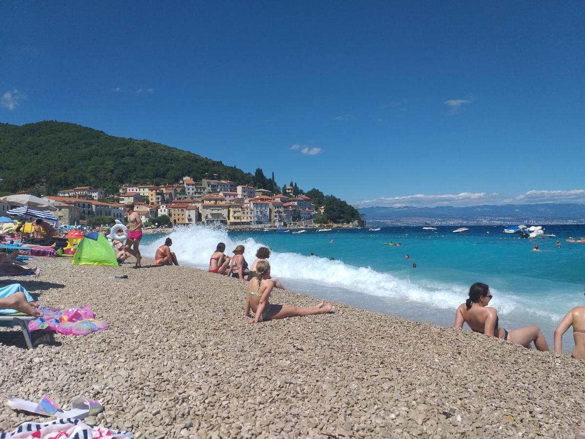 Apartments Blue & Green Moscenicka Draga Bagian luar foto