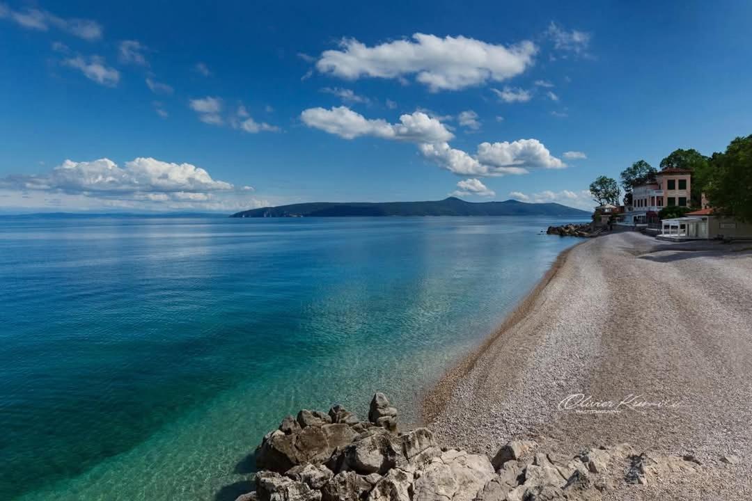 Apartments Blue & Green Moscenicka Draga Bagian luar foto